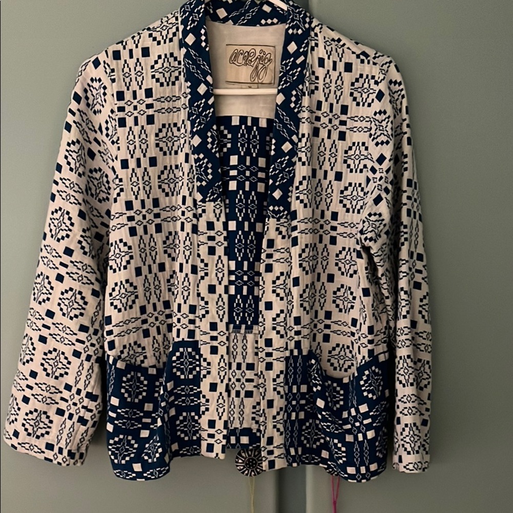 ISO!!  Size trade!  Ace & Jig jacket (do not buy)